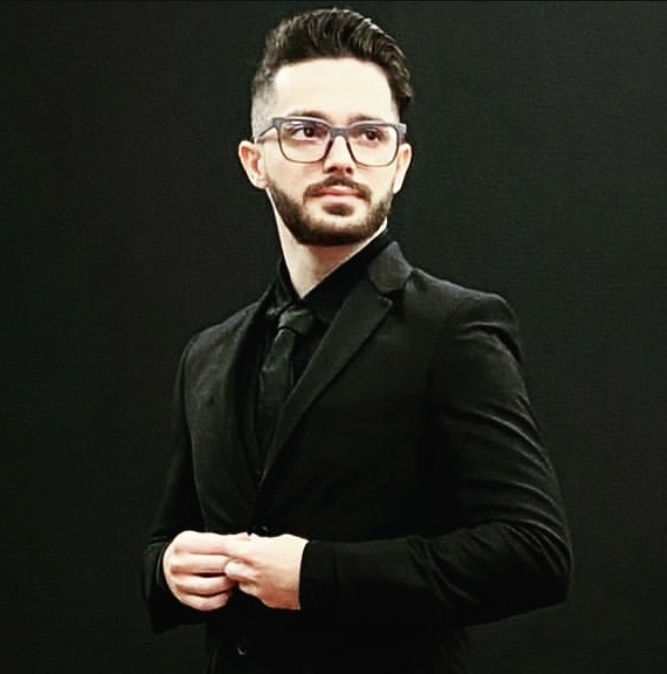 Dr. Felipe Moreira